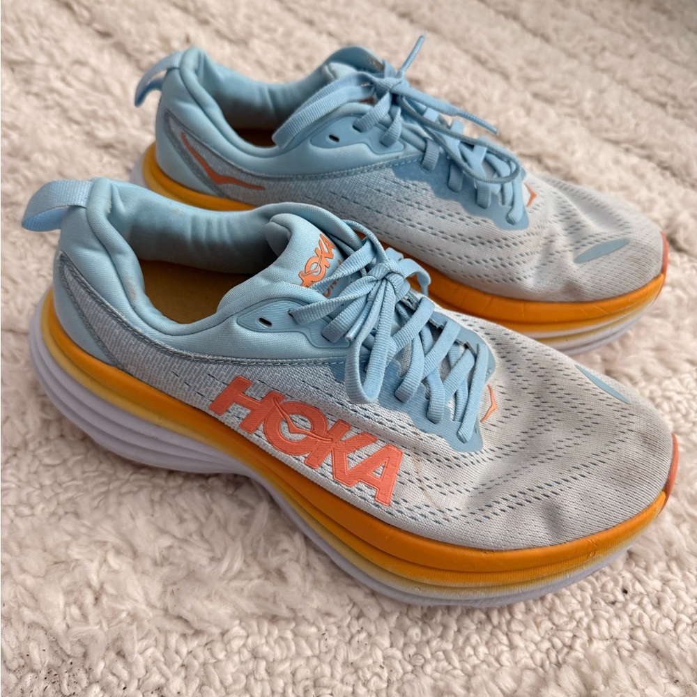 Hoka Women's Bondi Sneaker Size 8